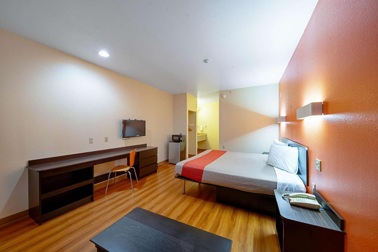 Motel 6-Rhome, Tx Εξωτερικό φωτογραφία